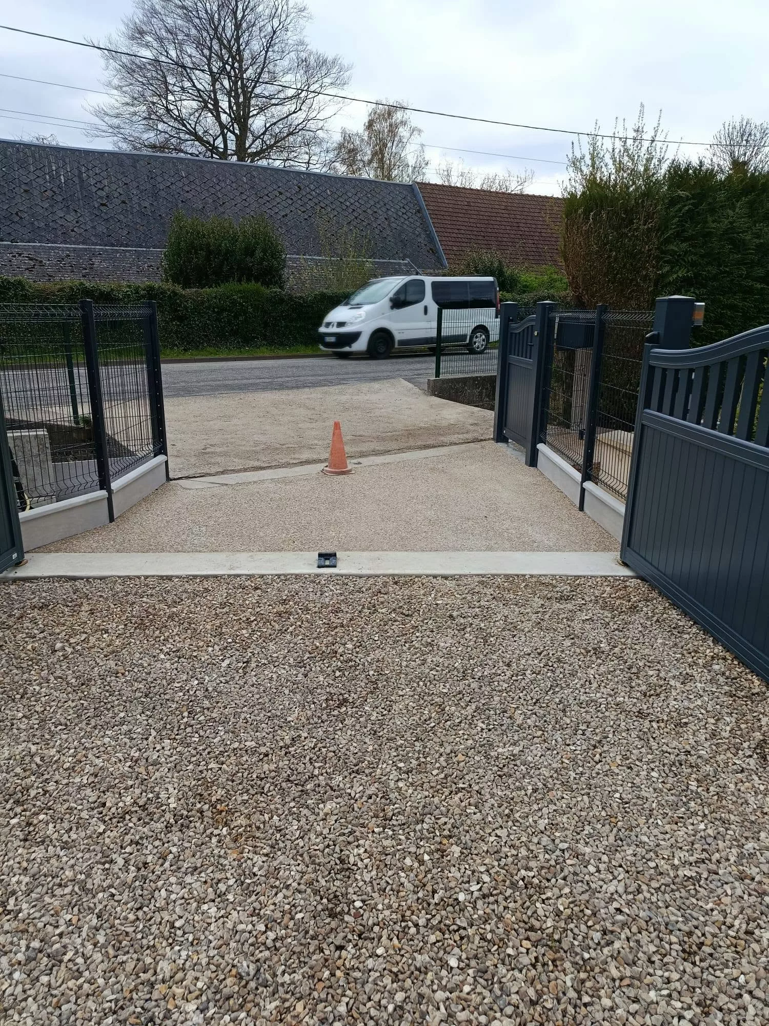 Portail et allée